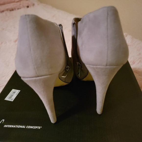I.N.C. Bellona Suede Ankel Boots Size 7 - Picture 3 of 4